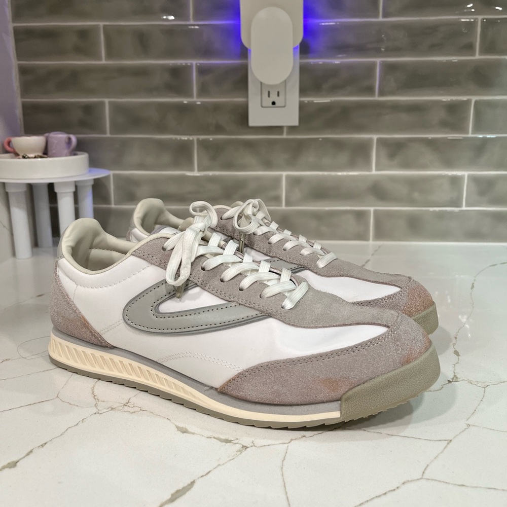Tretorn Women Size 9.5 Color White
